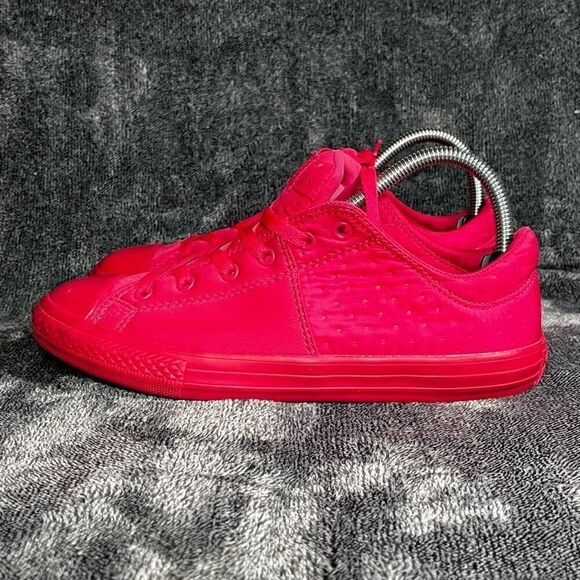 Converse Pink Low Top Sneakers sz 5 - Picture 1 of 8